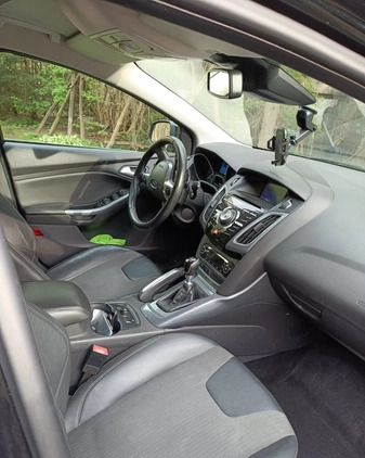 Ford Focus cena 27800 przebieg: 282100, rok produkcji 2011 z Wąchock małe 562